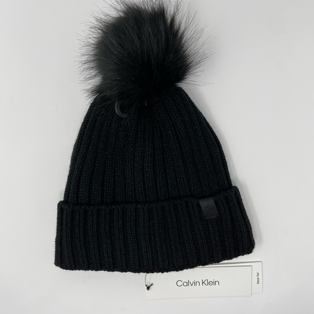 NWT Calvin Klein Women’s Black Beanie with Faux Fur Pom